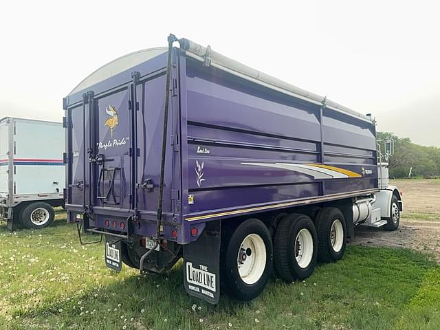 Image of Peterbilt 378 equipment image 3