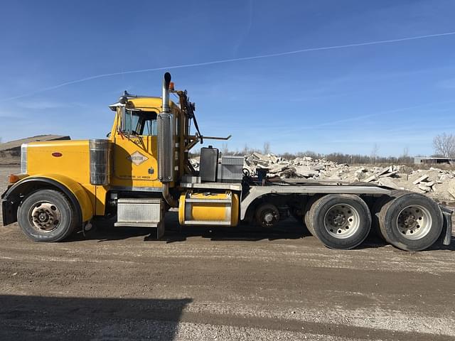 Image of Peterbilt 379 equipment image 1