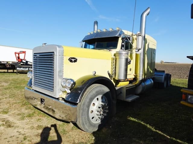 Image of Peterbilt 379 equipment image 2