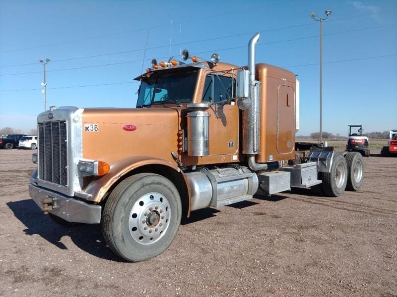 Main image Peterbilt 379