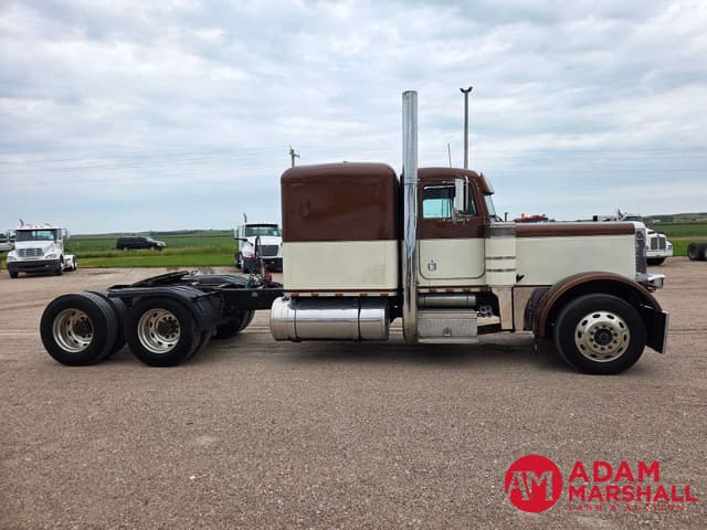 Image of Peterbilt 379 equipment image 2