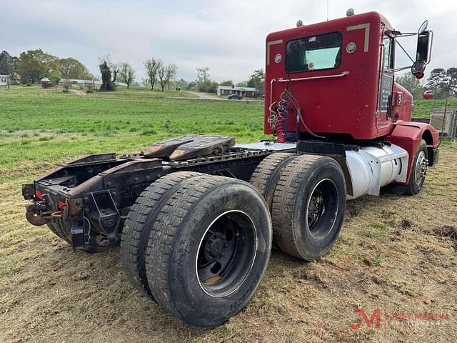 Image of Peterbilt 377 equipment image 2