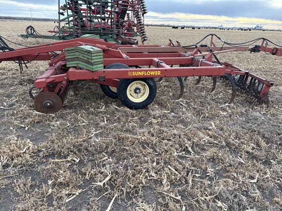 Image of Sunflower 4212-14 equipment image 1