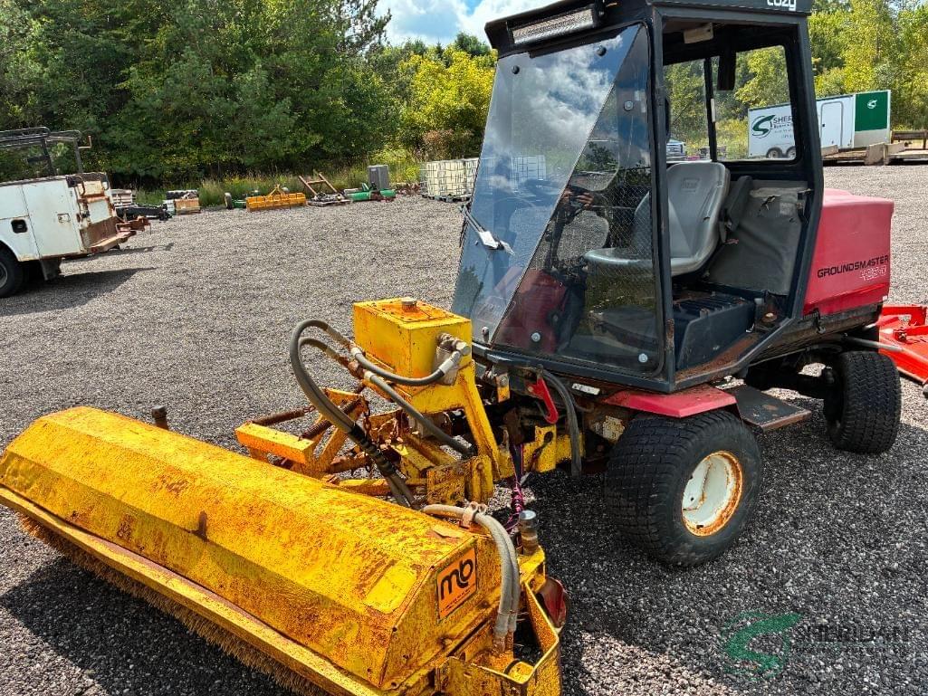 Image of Toro Groundsmaster 455-D Primary image