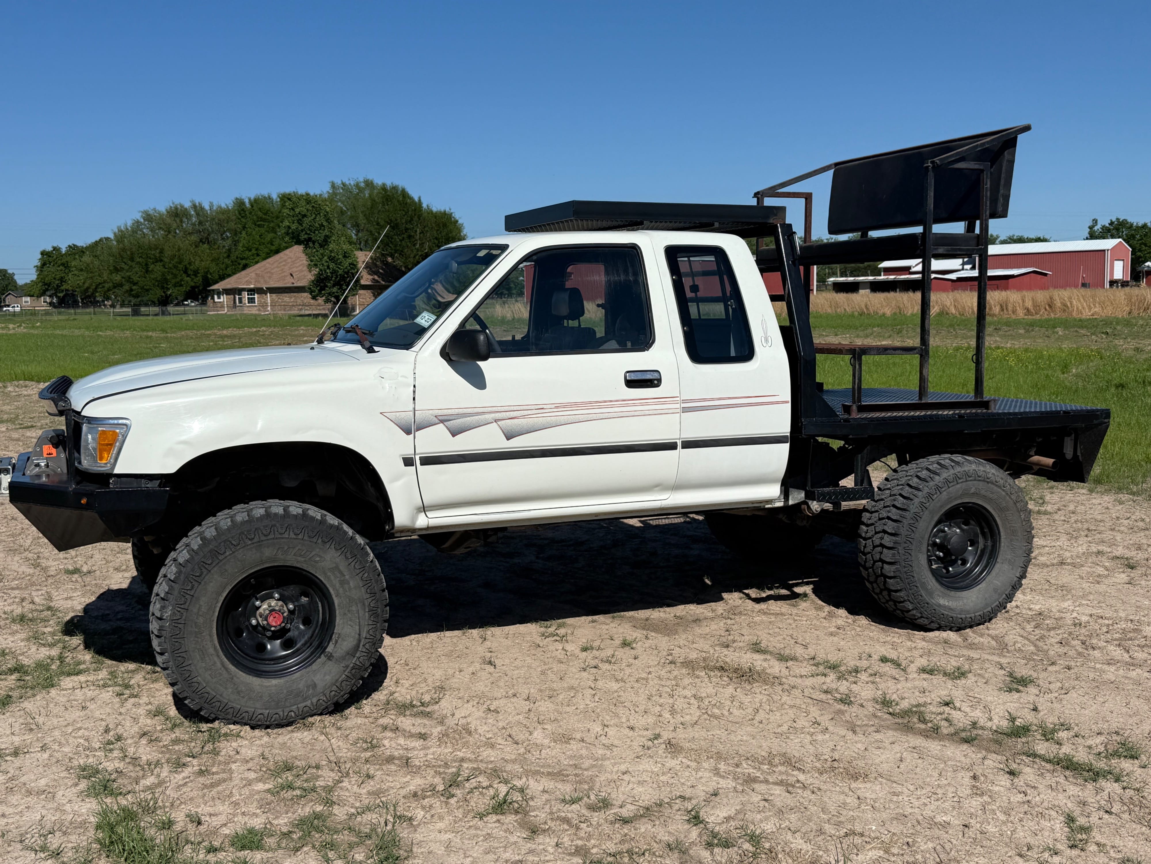 Main image Toyota Tacoma