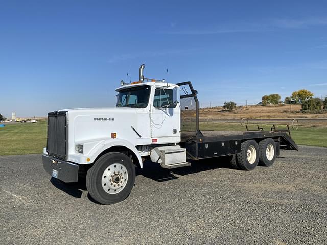 Image of Western Star 4900 equipment image 1