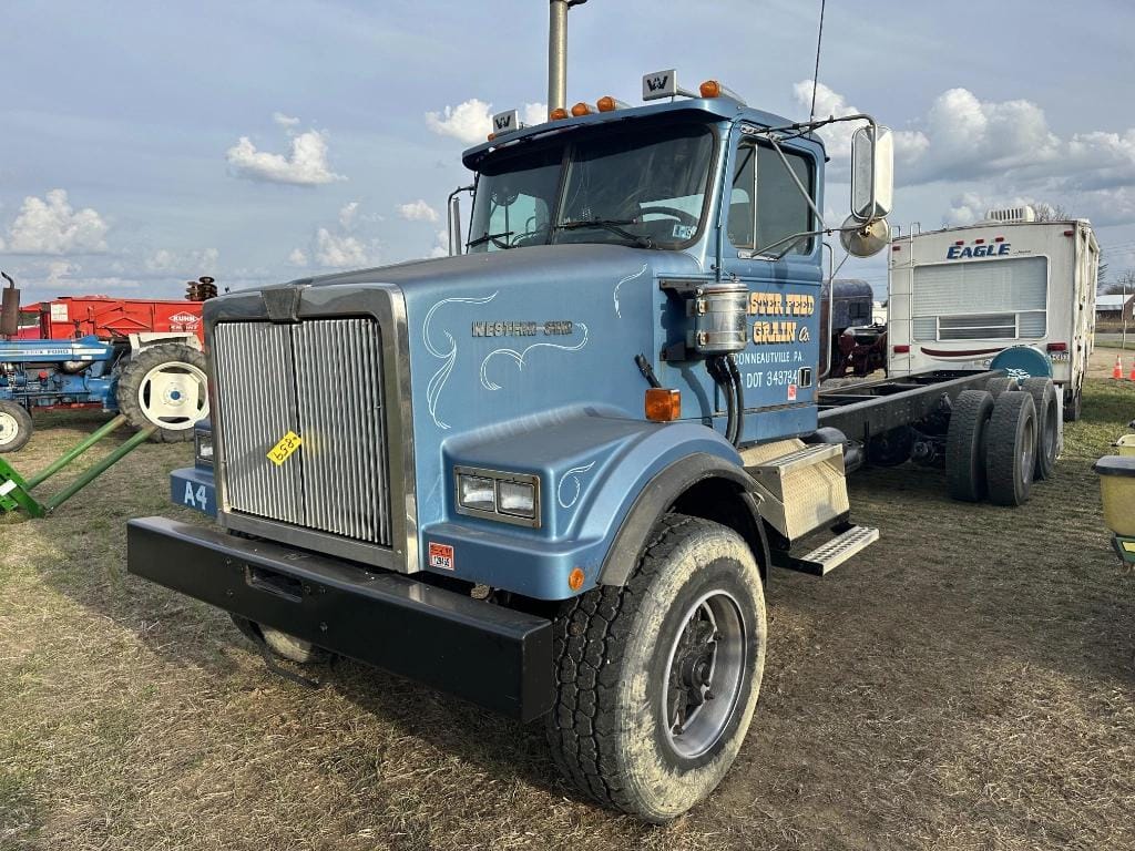 Main image Western Star 4864F