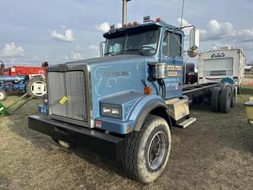 Main image Western Star 4864F