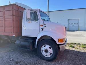 1993 International 8100 Image