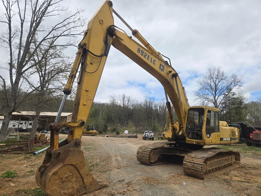 Image of John Deere 892ELC Primary image