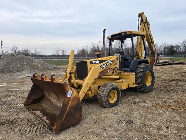 Image of John Deere 710D equipment image 2