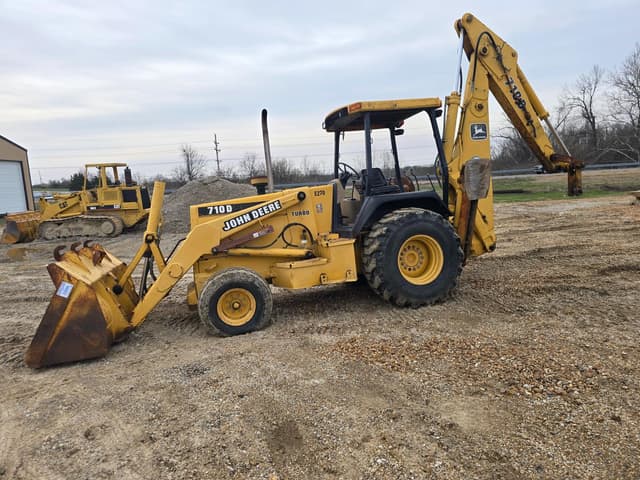 Image of John Deere 710D equipment image 4