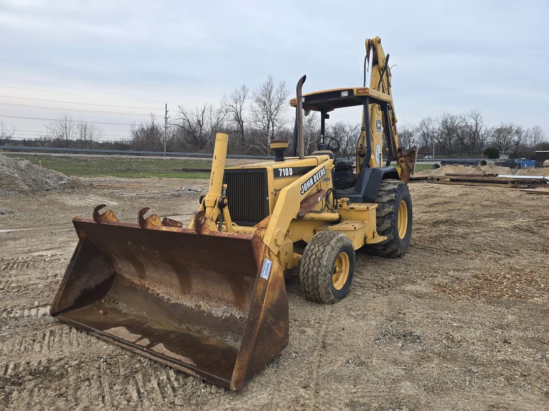 Image of John Deere 710D Primary image