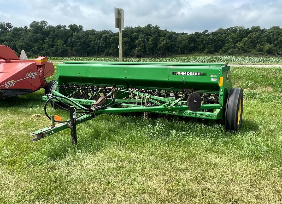 Image of John Deere 450 Primary image