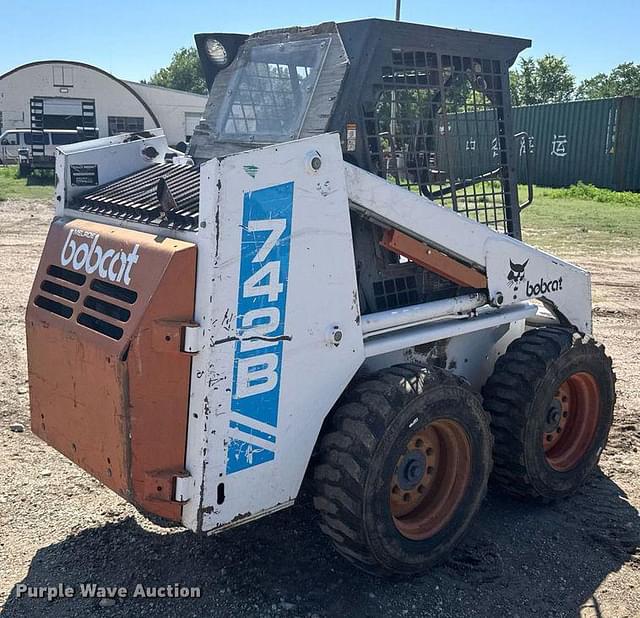 Image of Bobcat 742B equipment image 4