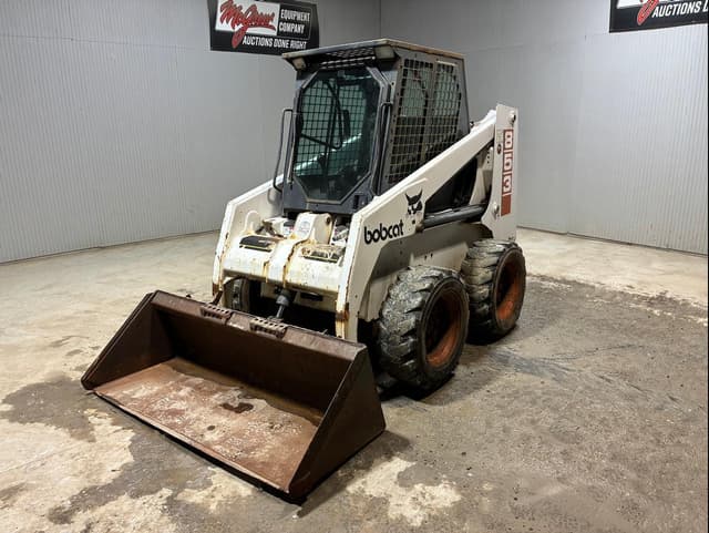 Image of Bobcat 853 equipment image 1