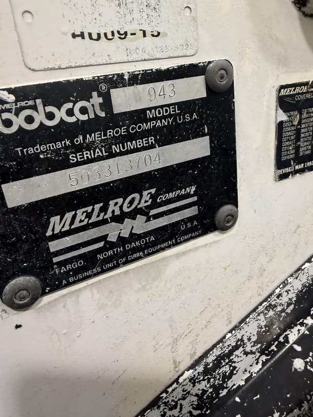Image of Bobcat 943 equipment image 4