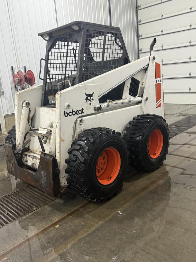 Image of Bobcat 943 equipment image 1