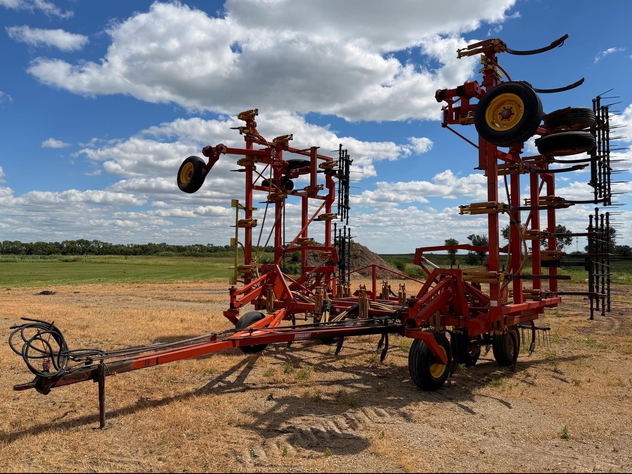 1993 Bourgault 9200 Equipment Image0