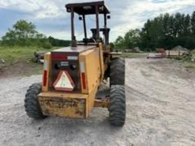 Image of Case 586E equipment image 1