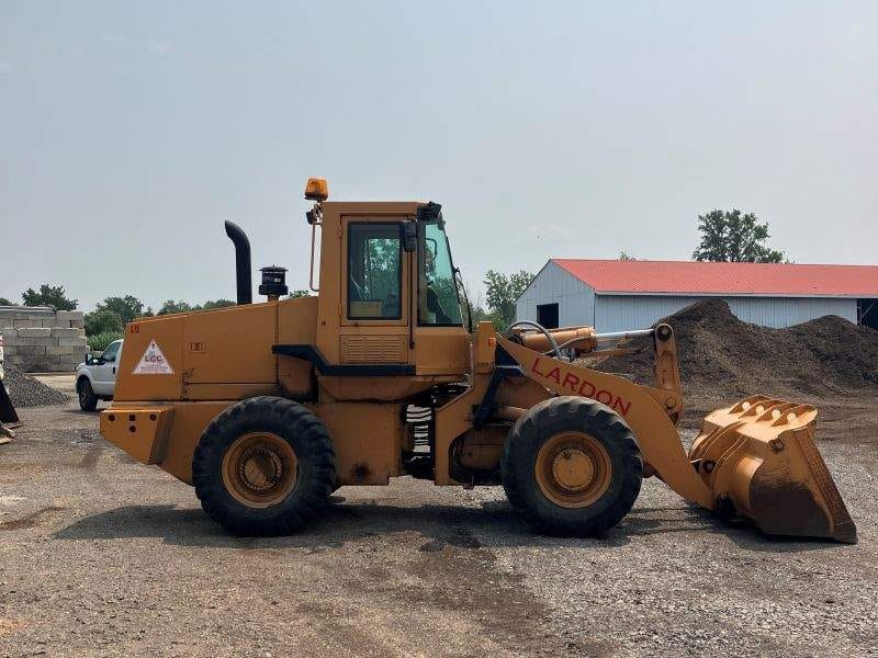 1993 Case 621B Equipment Image0