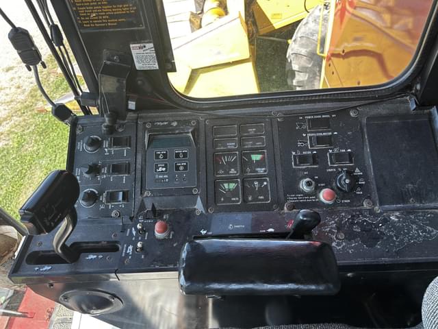 Image of Case IH 1666 equipment image 4