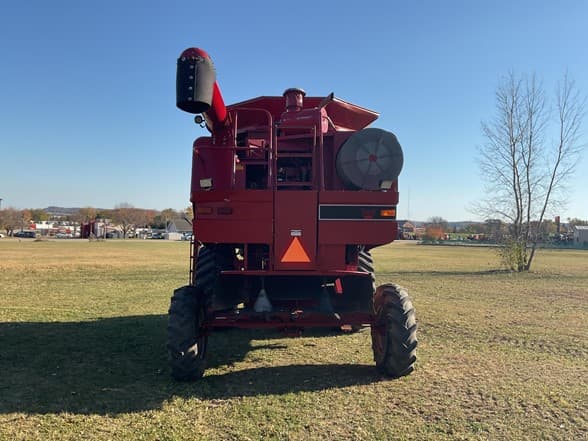 Image of Case IH 1666 equipment image 3