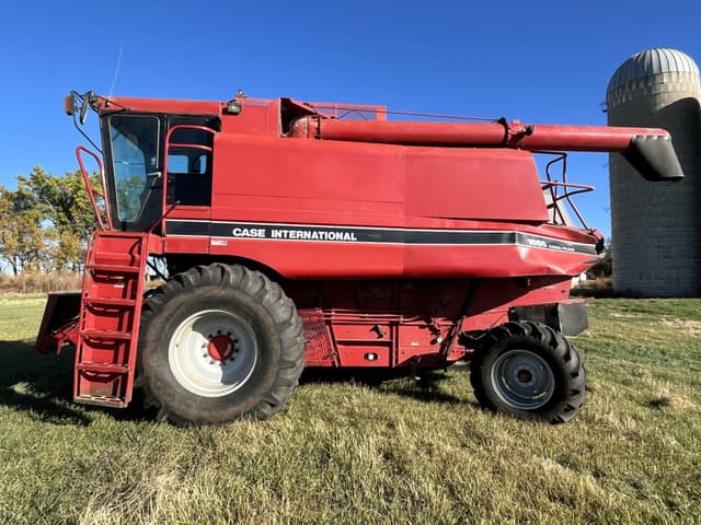 Image of Case IH 1666 equipment image 3