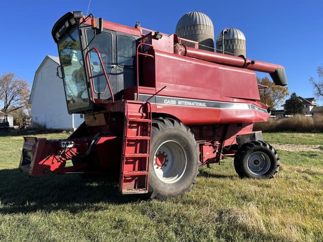 Image of Case IH 1666 equipment image 2