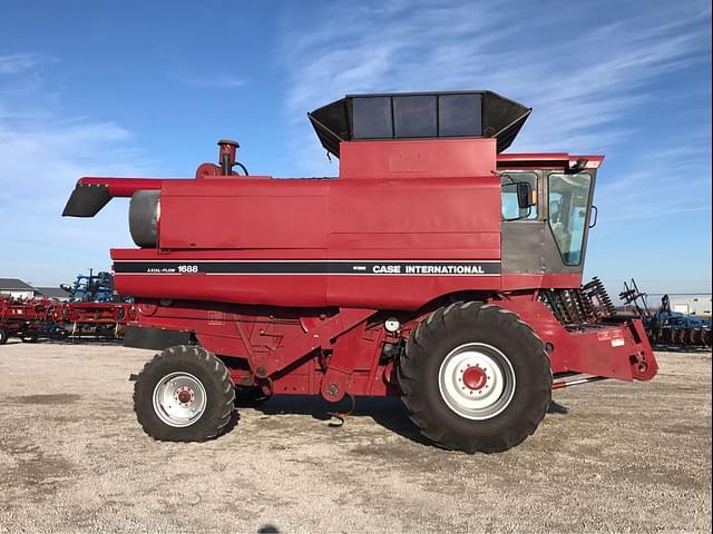 Image of Case IH 1688 equipment image 1