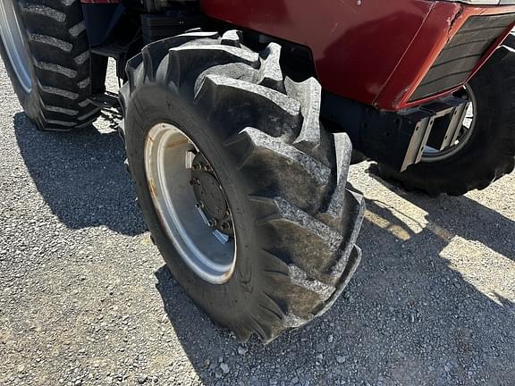 Thumbnail image Case IH 5240 11