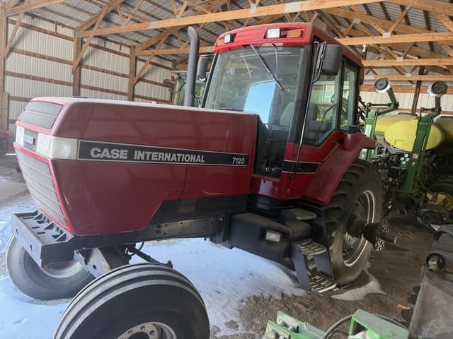 Image of Case IH 7120 equipment image 1