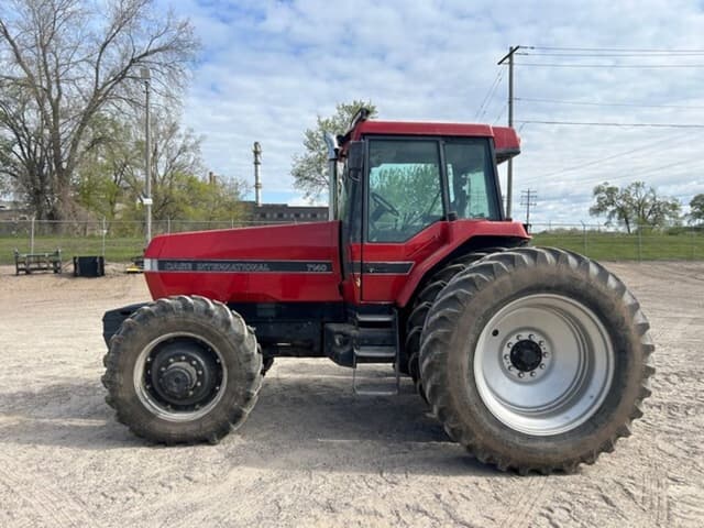 Image of Case IH 7140 equipment image 1