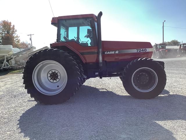 Image of Case IH 7240 equipment image 1