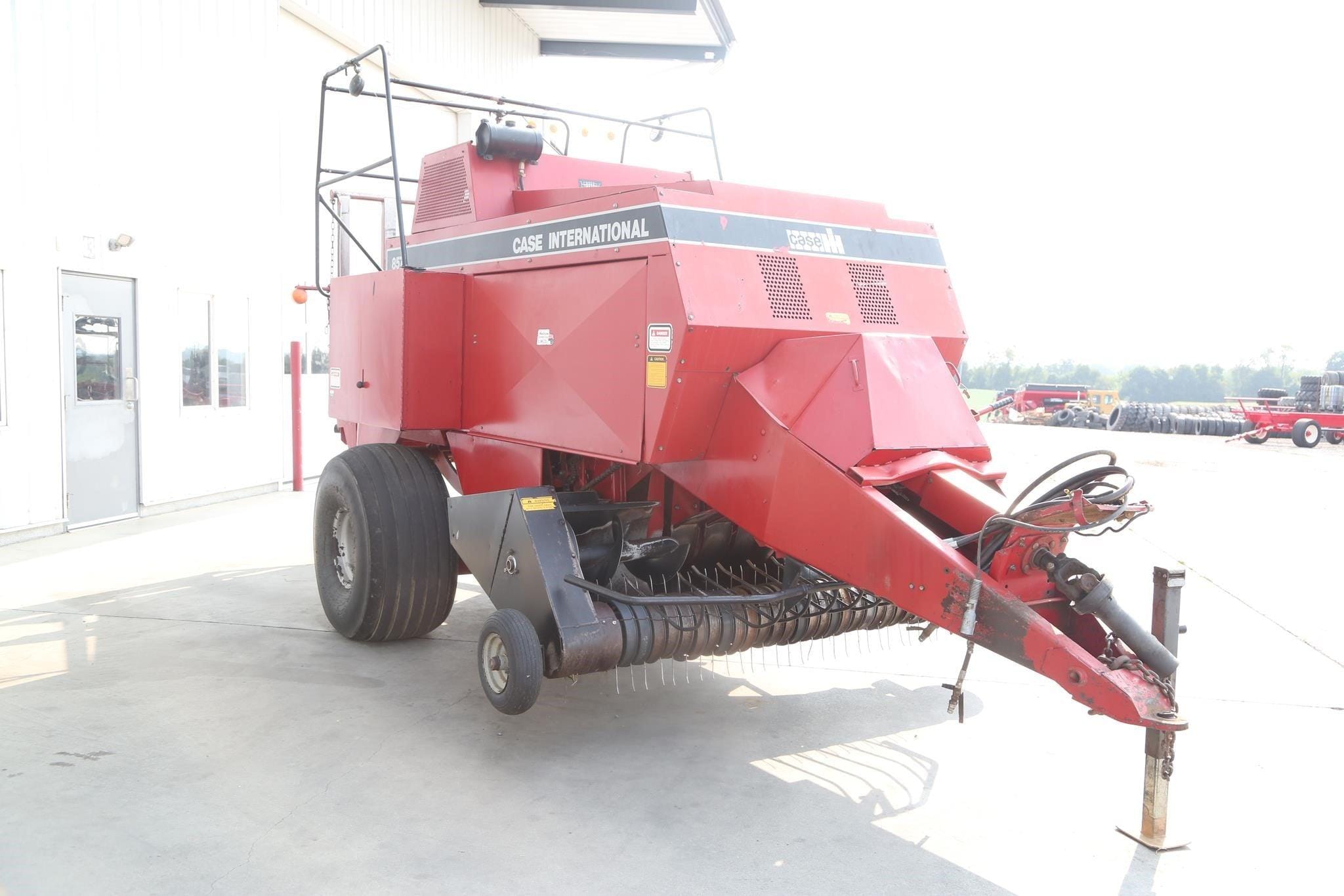 1993 Case IH 8570 Equipment Image0