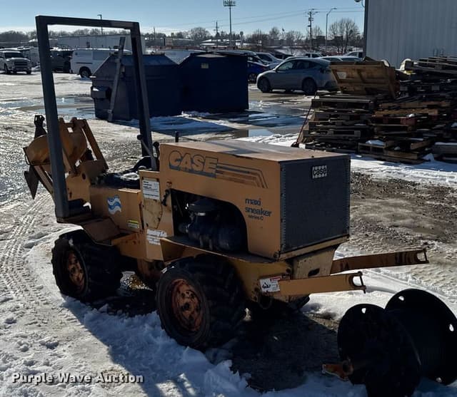 Image of Case Maxi-Sneaker equipment image 2