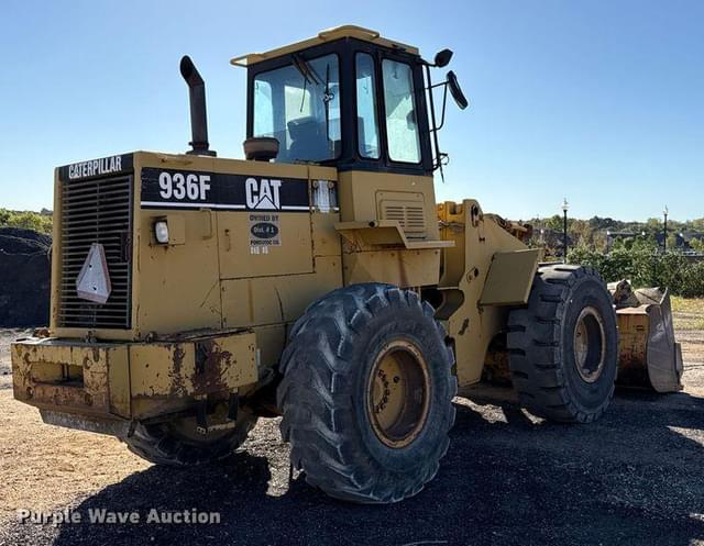 Image of Caterpillar 936F equipment image 4