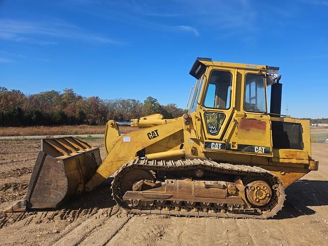 Image of Caterpillar 953B equipment image 4