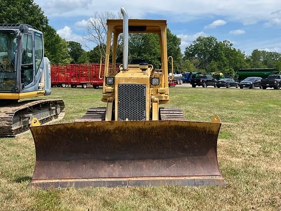 Image of Caterpillar D4 equipment image 2