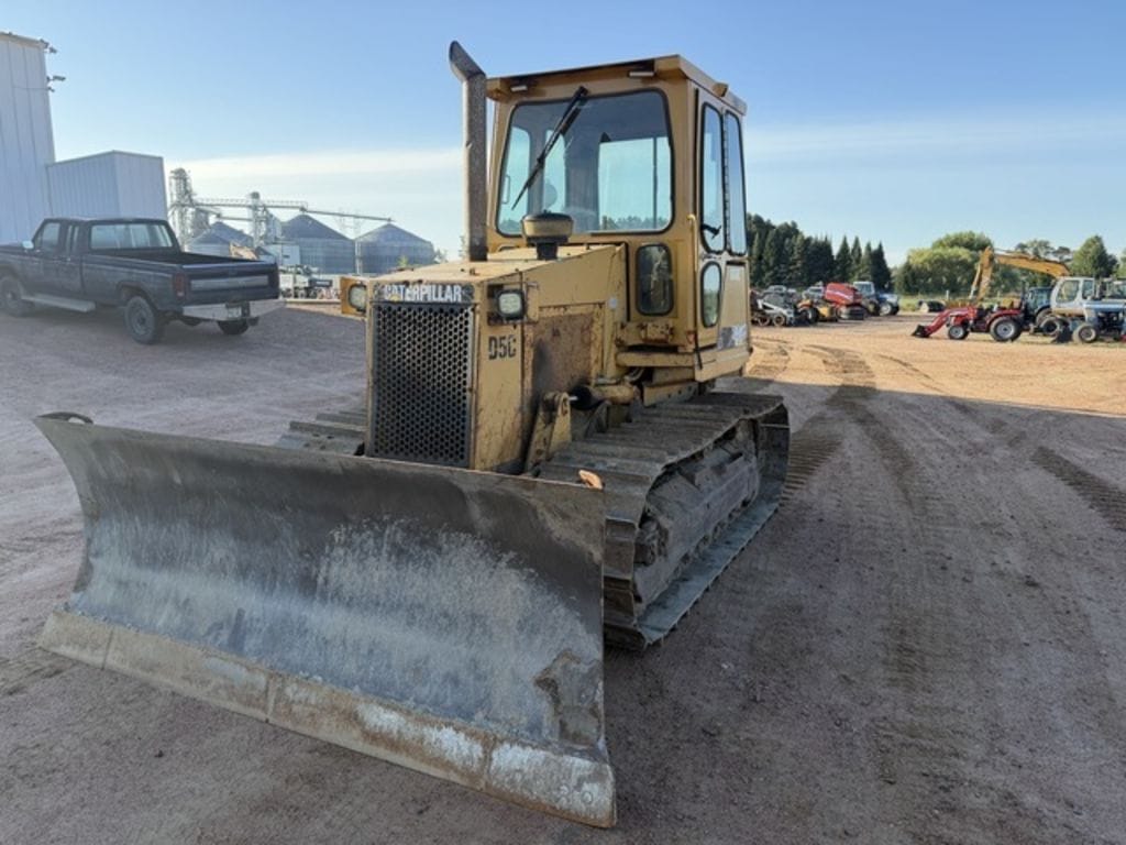 1993 Caterpillar D5C Equipment Image0