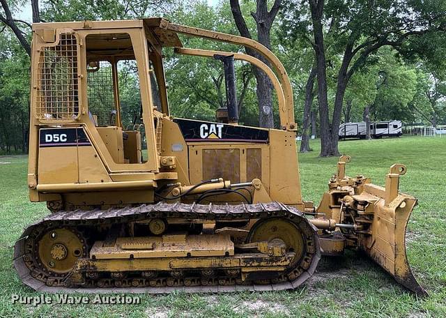 Image of Caterpillar D5C equipment image 3