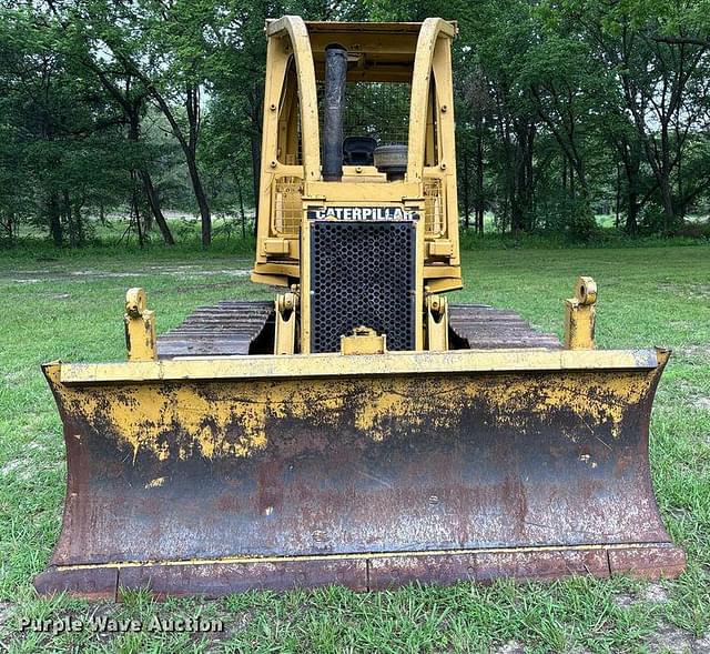 Image of Caterpillar D5C equipment image 1