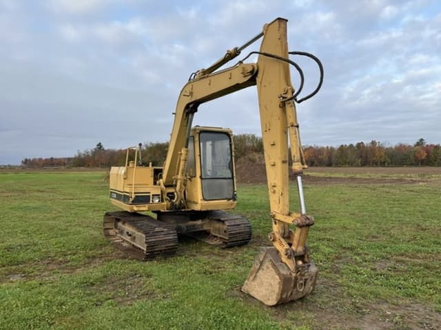 Image of Caterpillar E70B equipment image 1