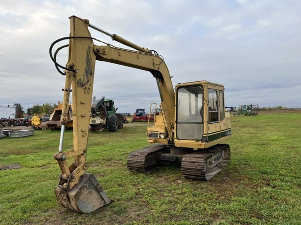 1993 Caterpillar E70B Equipment Image0