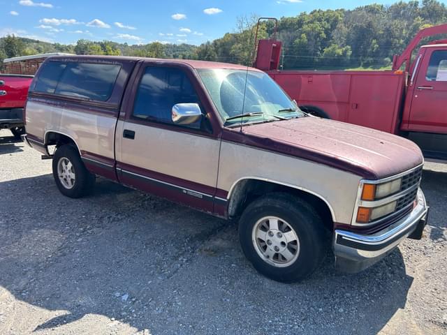 Image of Chevrolet 1500 equipment image 1
