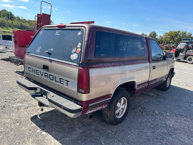 Image of Chevrolet 1500 equipment image 3