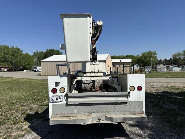 Image of Chevrolet 3500 equipment image 3