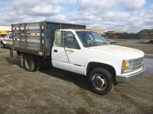 Image of Chevrolet 3500 equipment image 2
