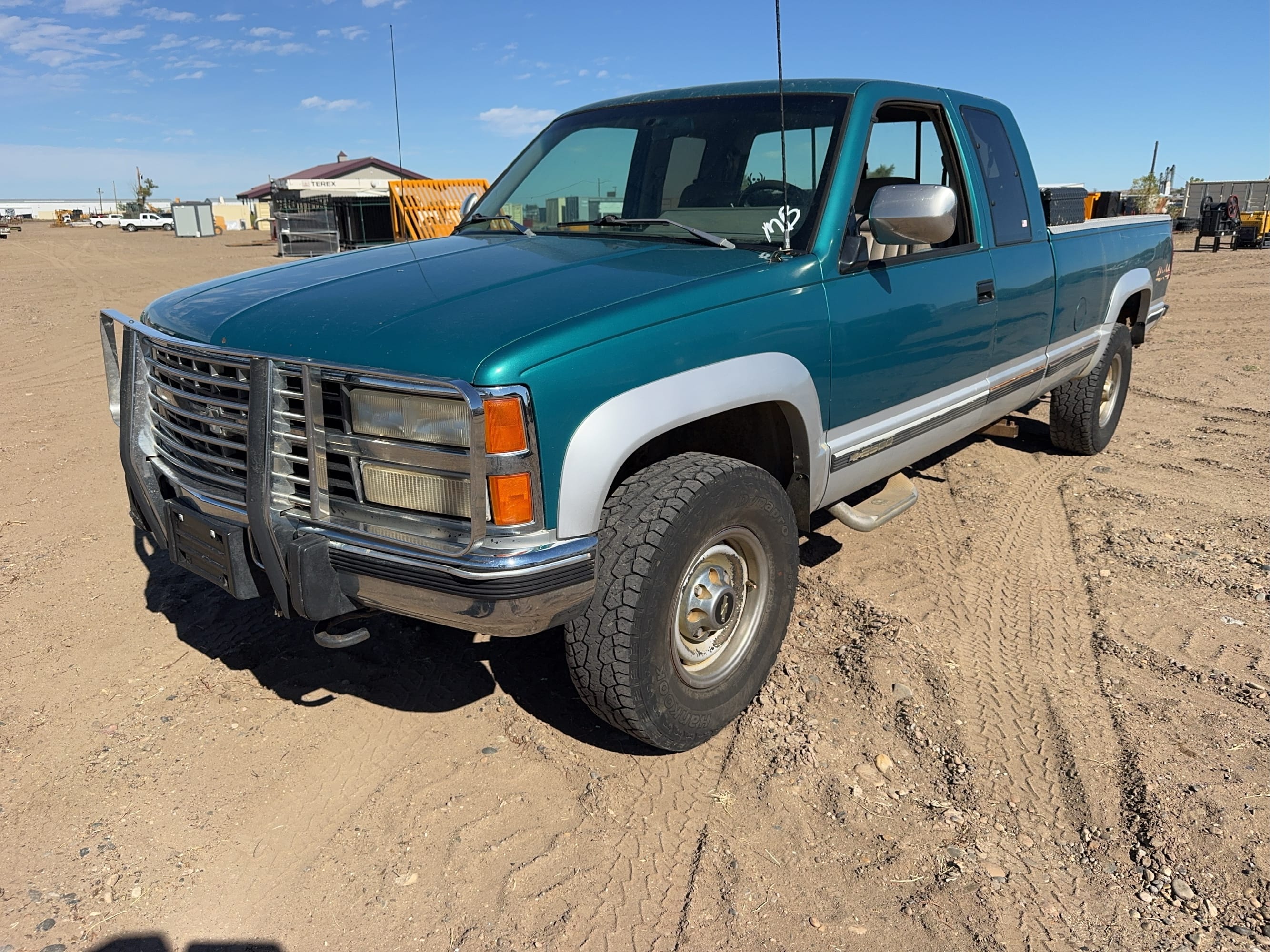 1993 Chevrolet 2500 Equipment Image0