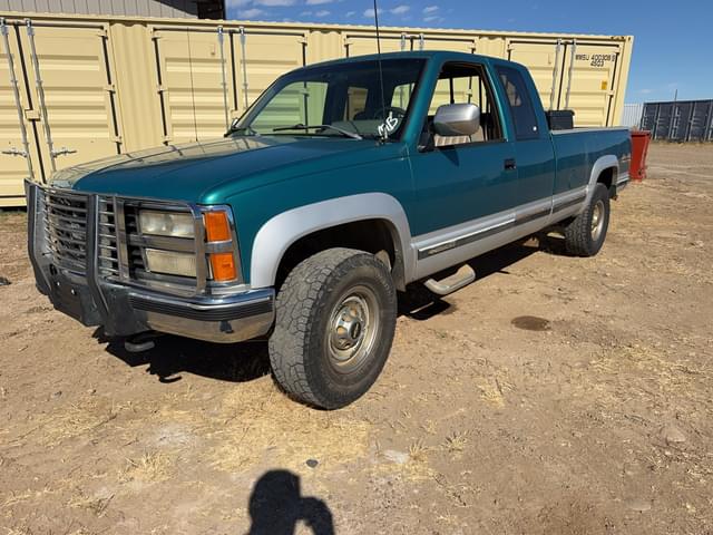 Image of Chevrolet 2500 equipment image 1